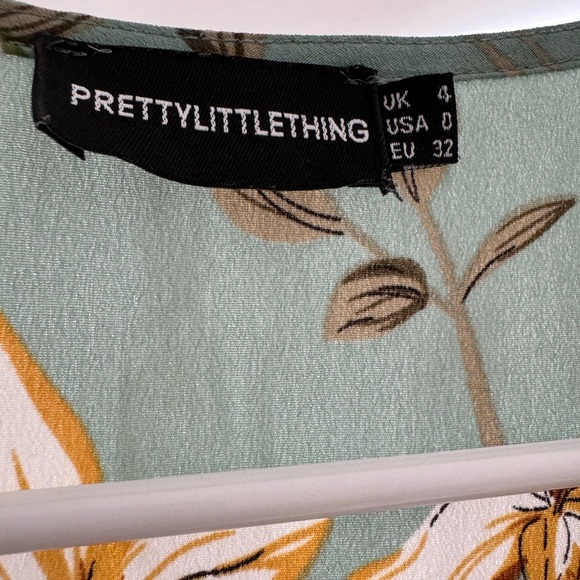 Floral Green Pleated Dress - Picture 5 of 7